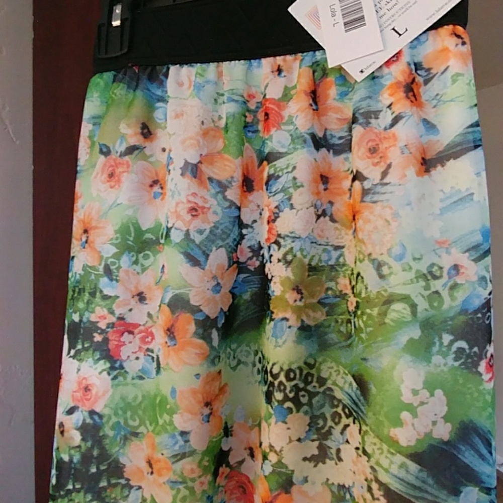 BNWT L LuLaRoe LOLA